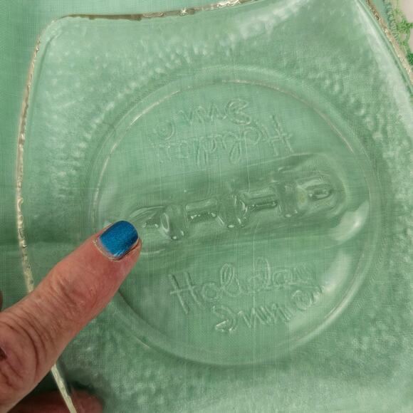 Lot of 2 vintage MCM Holiday Inn glass ashtrays 5.5 x 4 - Picture 4 of 8